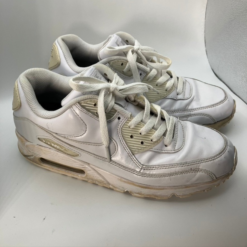 Nike Air‎ Max 90 White Leather Sneakers Mens Size 8.5 Athletic Shoes
